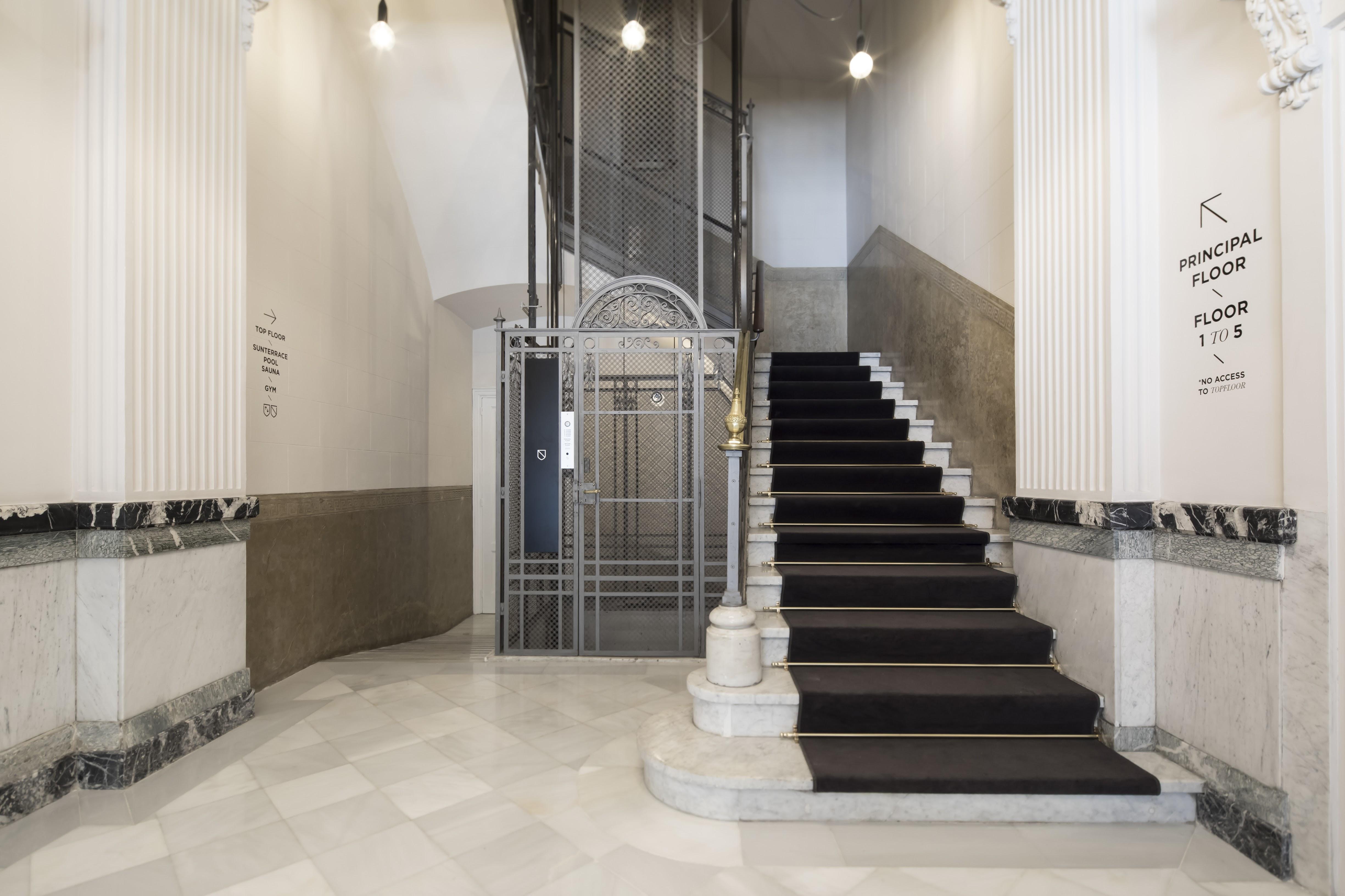 Casagrand Luxury Suites Барселона Экстерьер фото