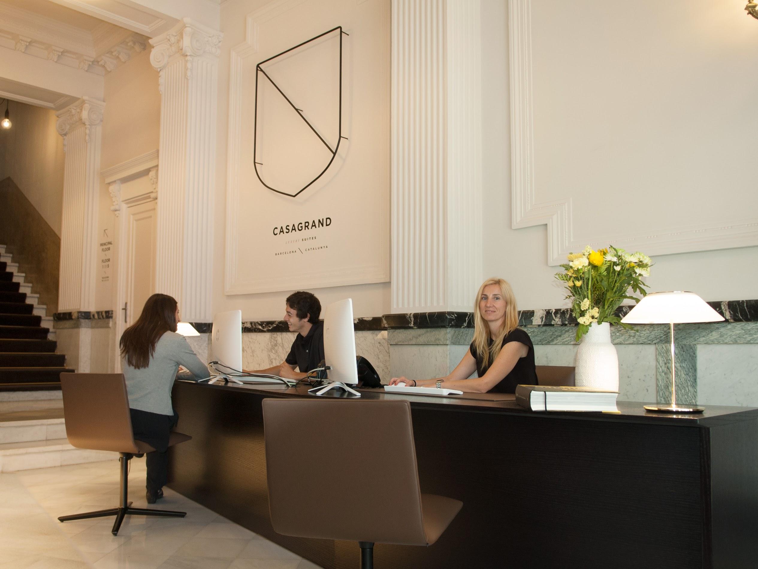 Casagrand Luxury Suites Барселона Экстерьер фото