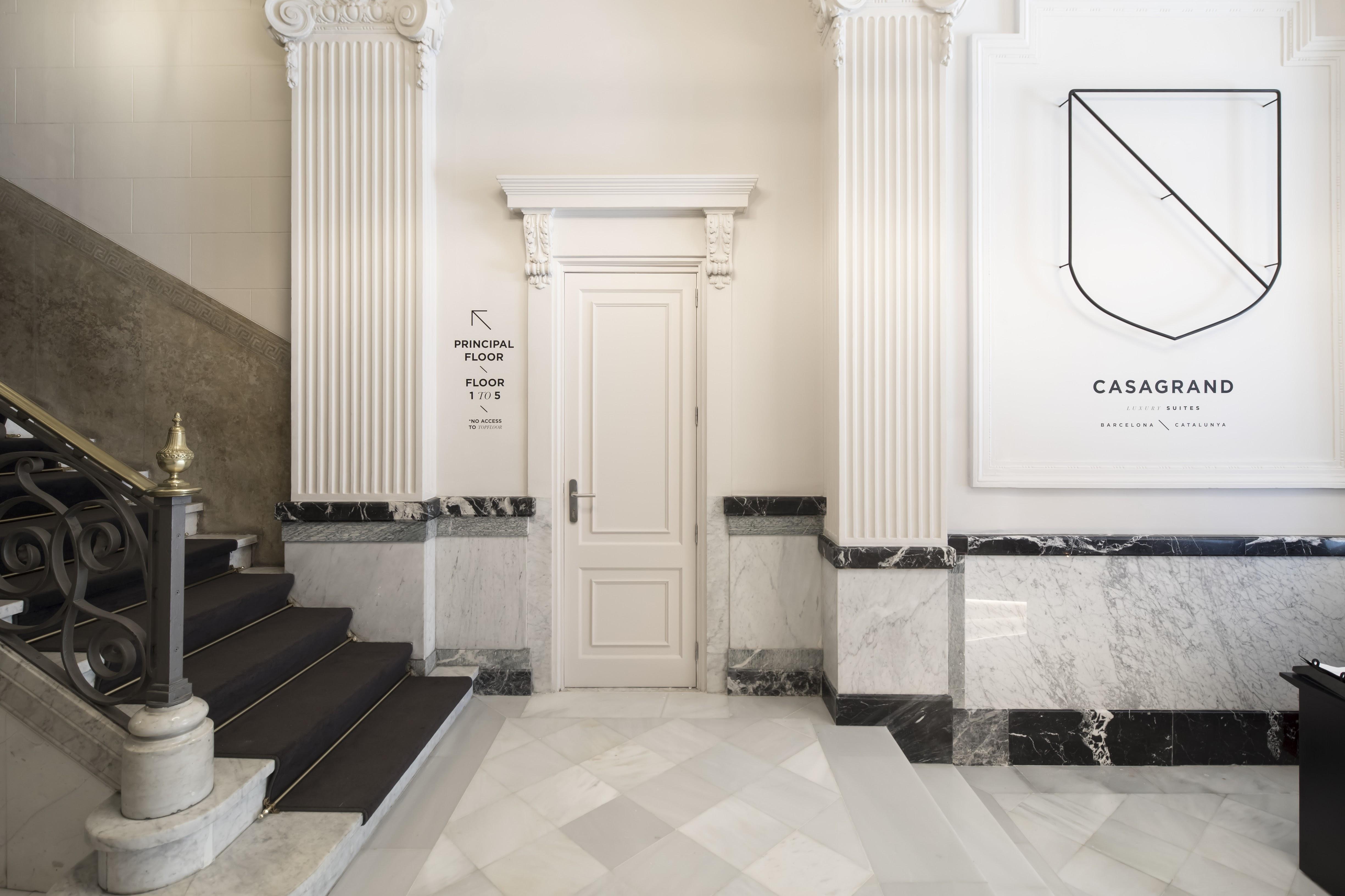 Casagrand Luxury Suites Барселона Экстерьер фото