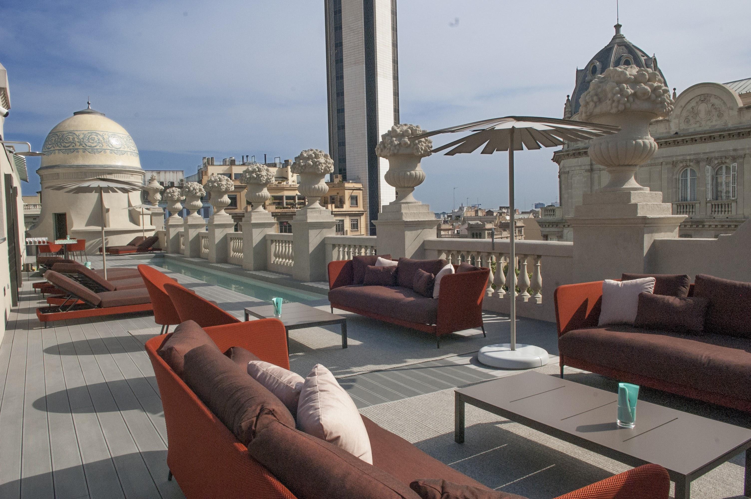 Casagrand Luxury Suites Барселона Экстерьер фото