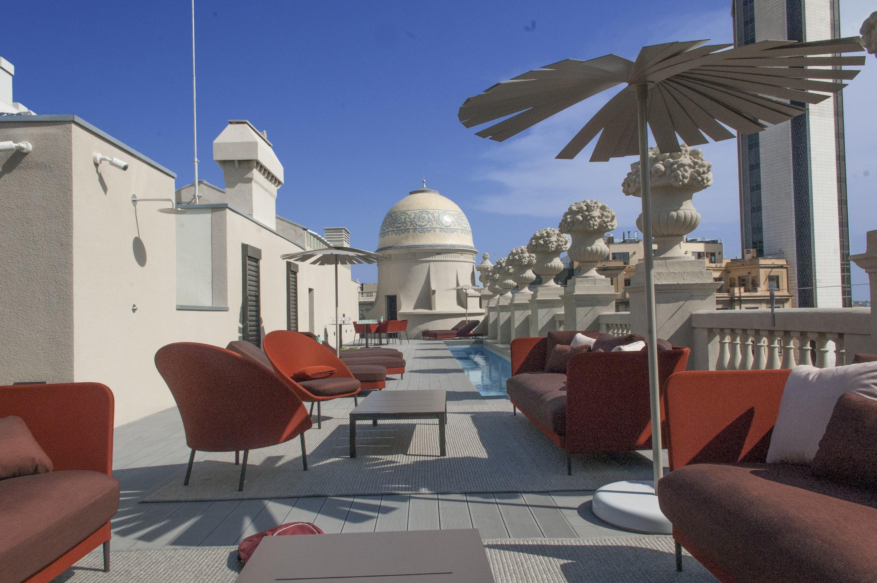 Casagrand Luxury Suites Барселона Экстерьер фото