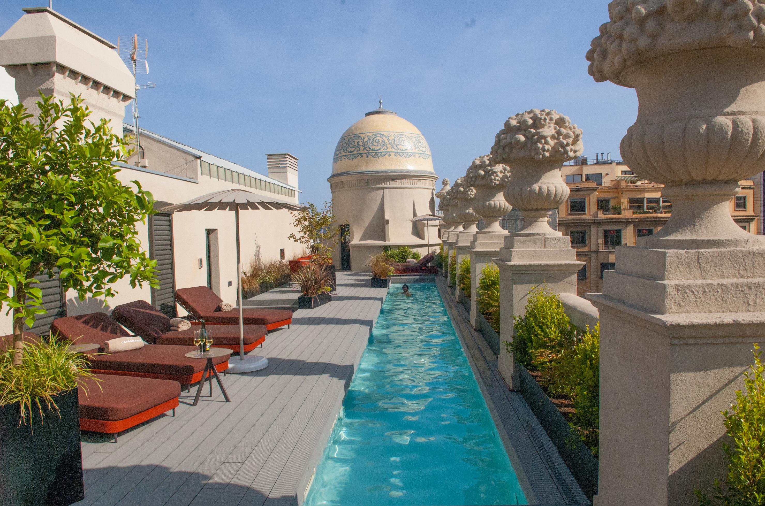 Casagrand Luxury Suites Барселона Экстерьер фото