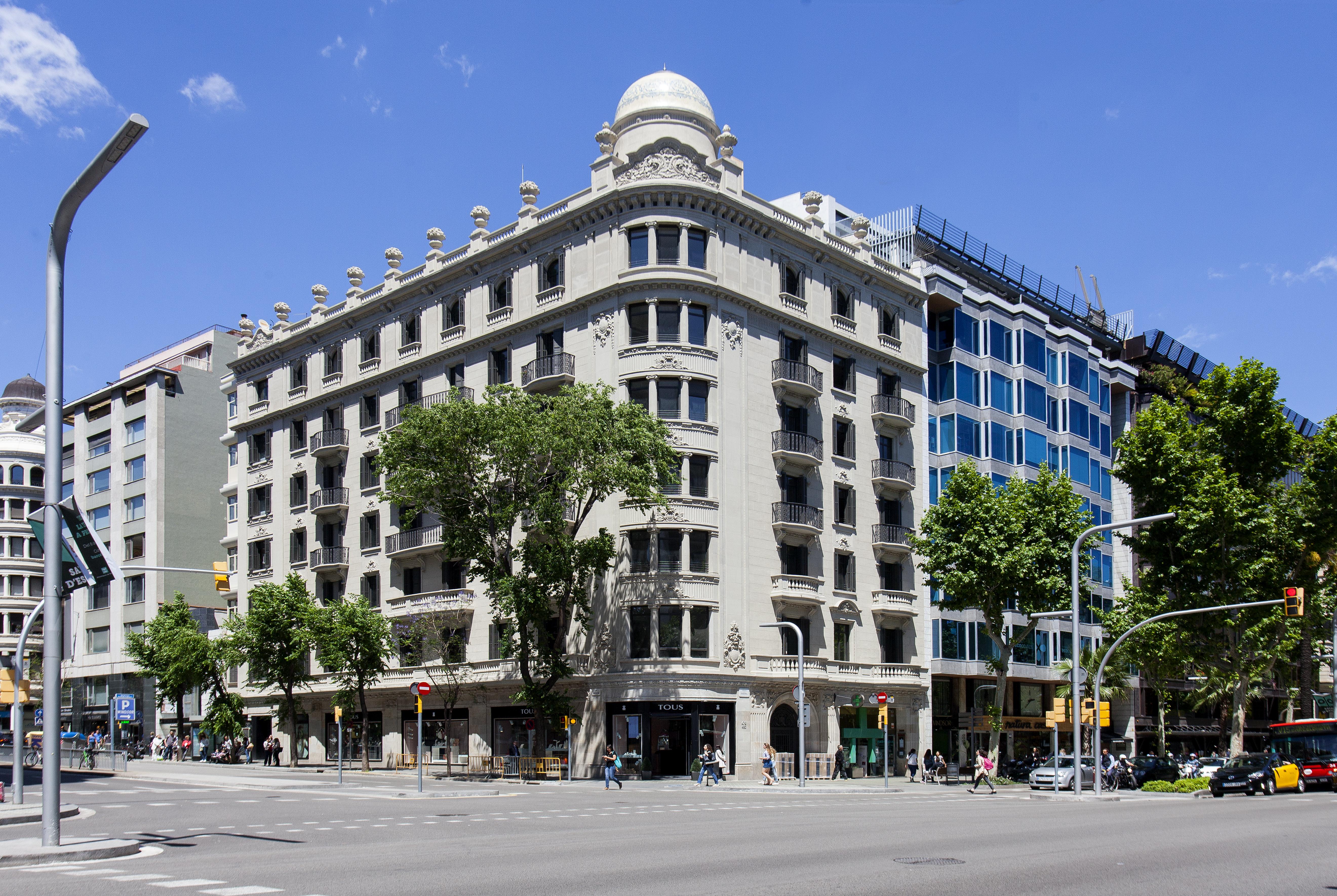 Casagrand Luxury Suites Барселона Экстерьер фото