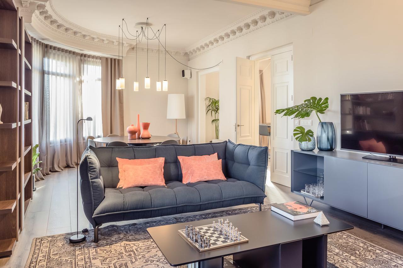 Casagrand Luxury Suites Барселона Экстерьер фото
